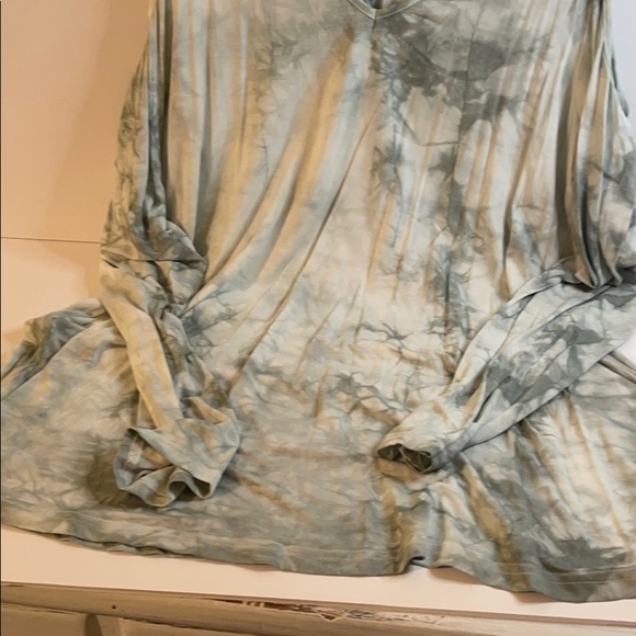 Grey Tie dye‎ top Size Large - Picture 4 of 4